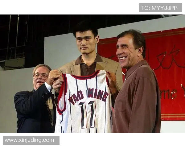 姚明自我反思与成长之路：从篮球巨星到社会责任担当的心路历程